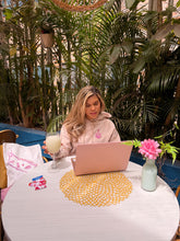 Load image into Gallery viewer, Fofoti: Namora di mi Isla Light Beige Hoodie