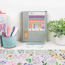 Load image into Gallery viewer, Pre-Order 2026 Green Linen Hard Cover Vision Planner
