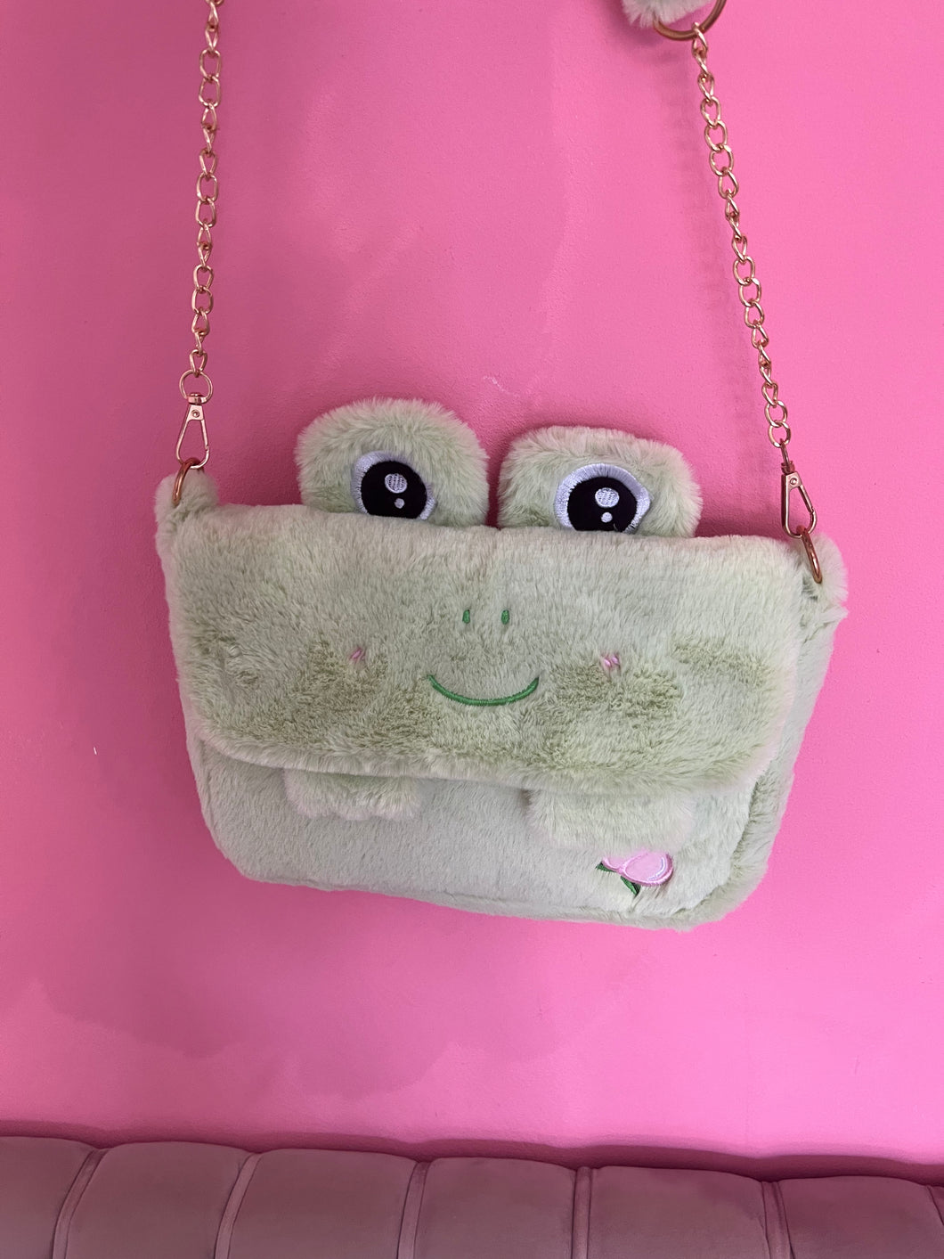 Green fluffy frog bag